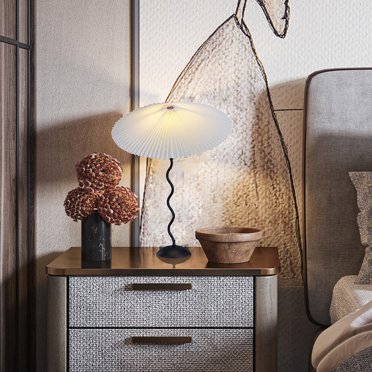 Retro Pleated Umbrella American Master Bedroom Bedside Lamp